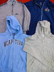 Mix de sweat-shirts et de hoodies de marques
