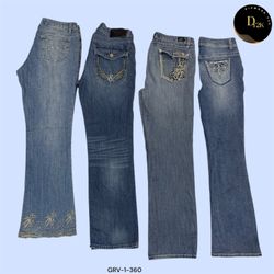 High-Waisted Flared Jeans – Ultimate Y2K Aesthetic..