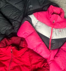 Nike Puffer jackets 10 Pieces