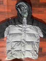 Nike Puffer Jackets - 15 Pieces