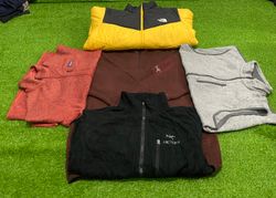 Pile Arcteryx e Patagonia e giacca imbottita TNF