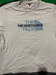 The north face T shirts 39 pcs