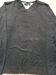 Tommy Hilfiger Crewnecks-20 pcs