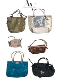 Bolsos de Coach, Guess y Kate Spade.