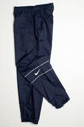klassische Nike Jogginghose