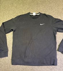 Nike sweatshirt