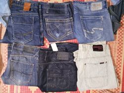 DIESEL ET AUTRES MARQUES MIXTES JEANS TOTAL 11 PIÈ..
