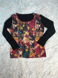 Blusa de mangas longas com belos designs