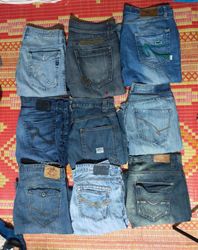 GUESS BAGGY AND OTHER MIX BRANDS JEANS TOTAL 13  P..