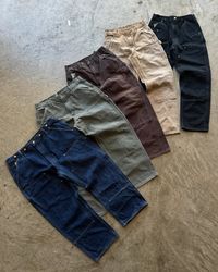 Disponibilité des pantalons doublés de Carhartt.