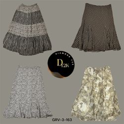 Grunge Meets Glam – Y2K Brown Skirt for That Iconi..