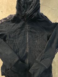 Lululemon track jackets - 43 pieces