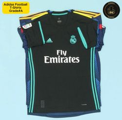 Authentifizierte Adidas Fußball-T-Shirts (Grade A)