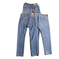 Levis 501 UN jeans