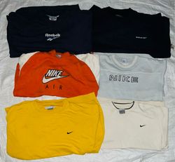 Mélange de sweatshirts vintage de marque (Lot de 2..
