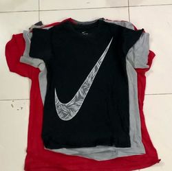 T-shirt Nike