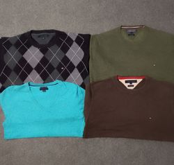 Tommy hilfiger sweaters 5 pcs