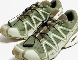 Marken-Wanderschuhe 10 Stück