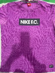 Mix di t-shirt di marche miste 50 pezzi