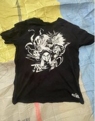 Camisas sem marca