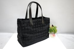 louis vuitton and other bags (Bundle 2)