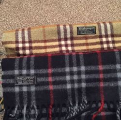 Burberry Schals 45 Stück