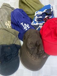 Cappellini a marchio misto