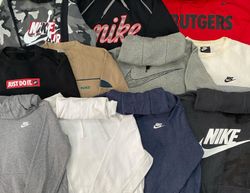 Sweatshirts et hoodies Nike de marque - 15 pièces
