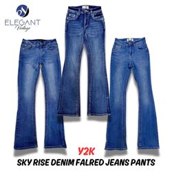 Y2K Sky Rise Denim Flared Jeans - 11 pieces - EV02..