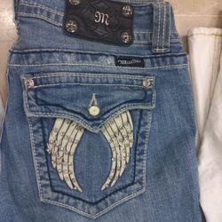 Miss Me Jeans Bundle. 25 Pcs.