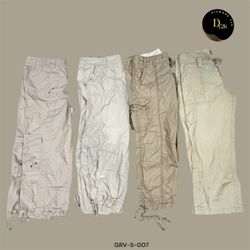 Vintage Y2K Cream Capris – Iconic Throwb..