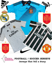 Maillots de football / soccer comprenant un ensemb..