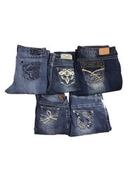 Ausgestellte Jeans