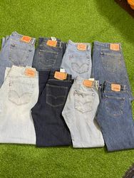 Levis-Hosen