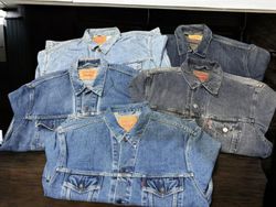 Levi's Jeans Jackets (32pcs)