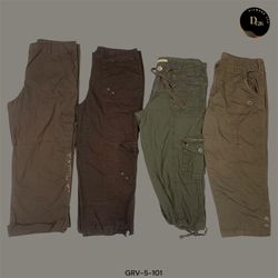 Y2K Cargo Capri Marrom – Perfeito para Vibes Vinta..