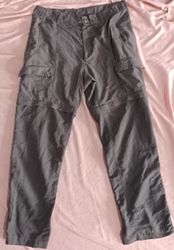 Pantaloni cargo