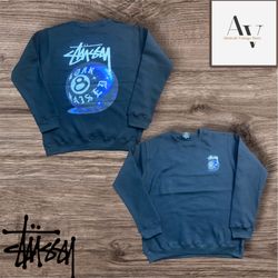 Stussy retravaille le style des sweat-shirts "born..