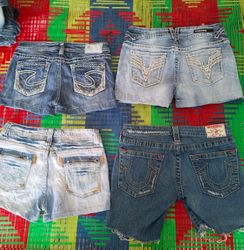Ladies mini embroidery shorts