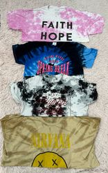 Regenbogenbedruckte T-Shirts 39 Stk.