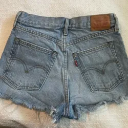 shorts Levis