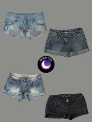 Y2K IT Denim Shorts (M-400)