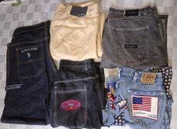 ROCKAWEAR AND OTHER MIX BRANDS JEANS (ID 554)