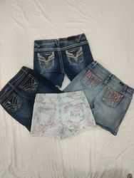 Shorts Decorados IQ0128 Y2k - 08 Peças