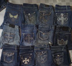 GUESS NO BOUNDARIES AND OTHER MIX BRANDS MINI SHOR..