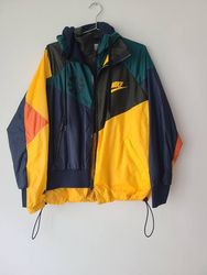 Nike Nylon/Parachute Jacket 68 Pcs