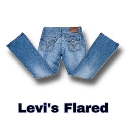 Levis flared jeans