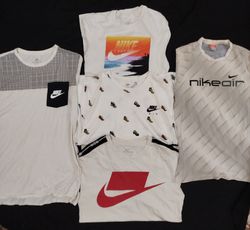 T-shirt Nike