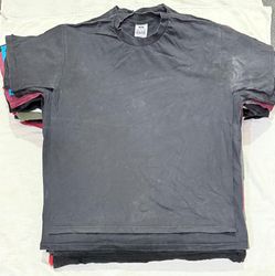 Einfache T-Shirts