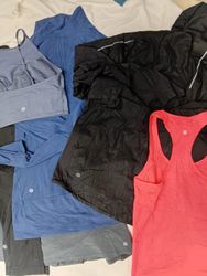 ZH0114 Lululemon Mix Bundle - 31 Pcs